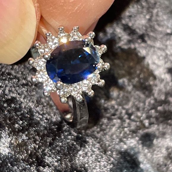 Princess Diana Sapphire Ring Copy. Vintage Sapphire Ring Copy. Size 9 - Picture 3 of 13